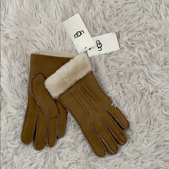 UGG Classic Tasman women’s sheepskin glove - Picture 1 of 5